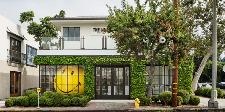 仿真植物裝飾的門頭門面